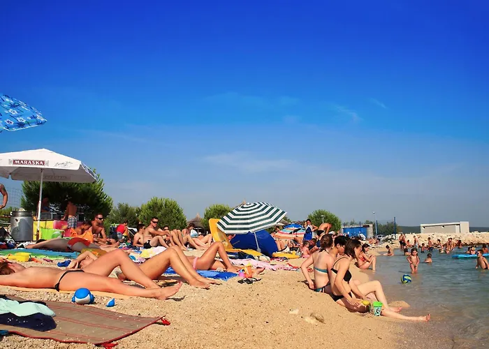 Picigin By Interhome Lägenhet Bibinje