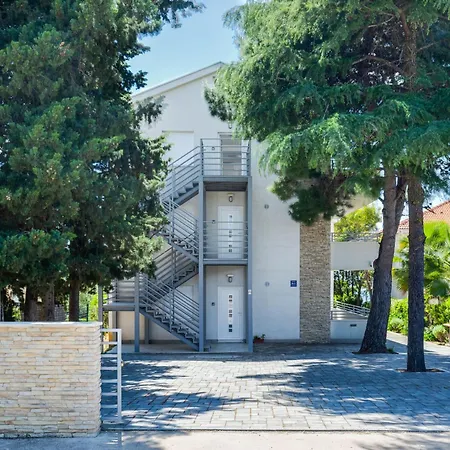 Picigin By Interhome